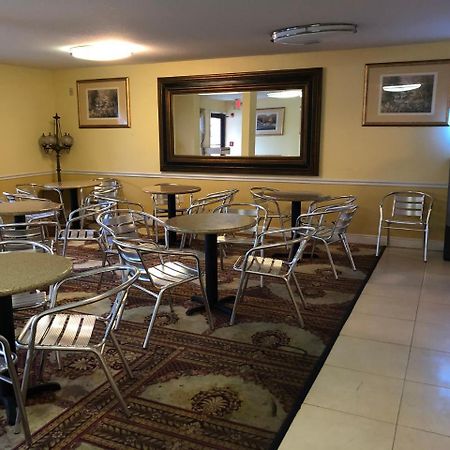 Executive Garden Titusville Hotel Eksteriør billede