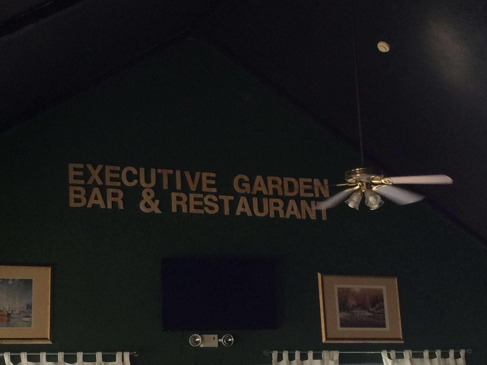 Executive Garden Titusville Hotel Eksteriør billede