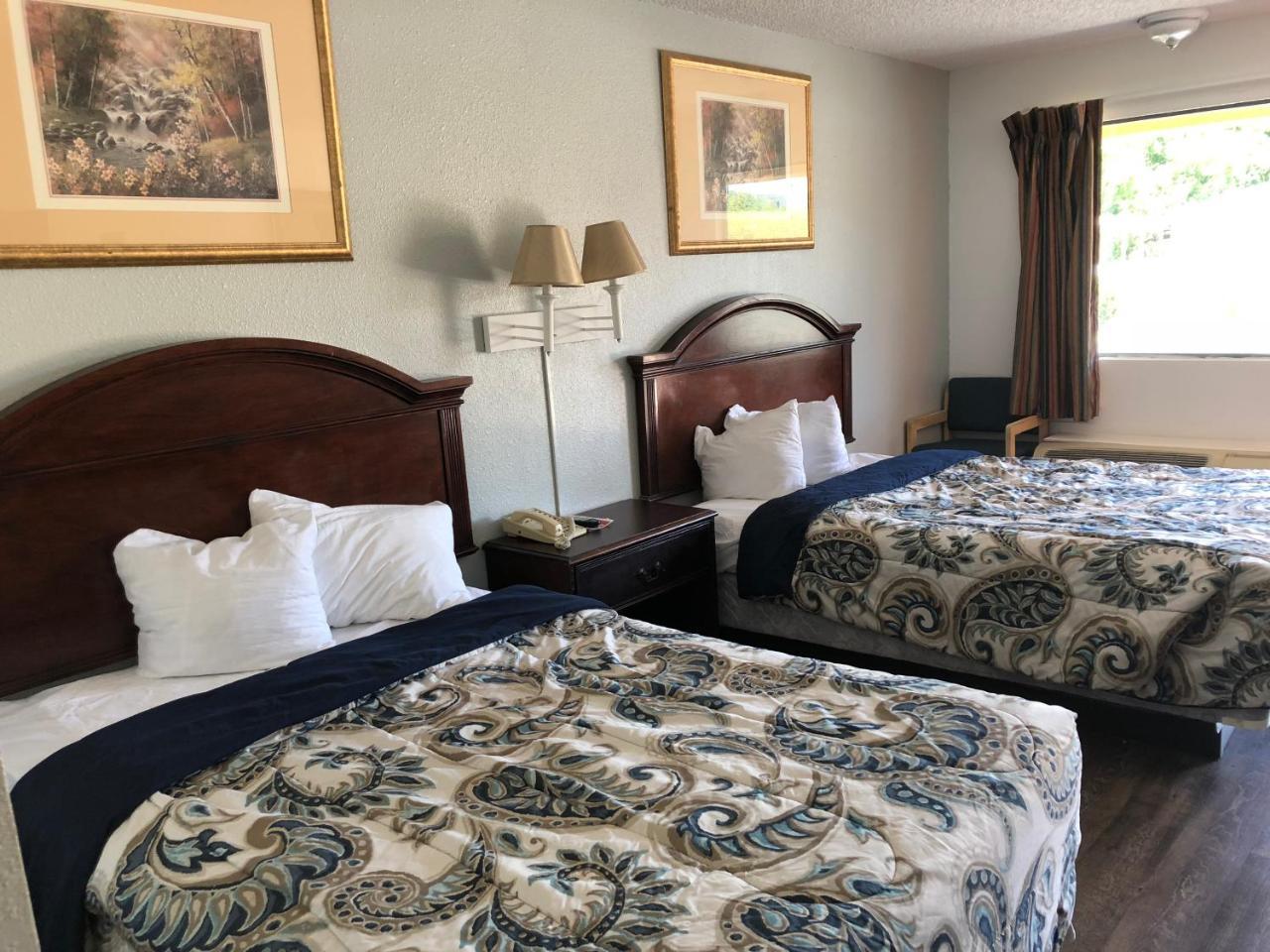 Executive Garden Titusville Hotel Eksteriør billede